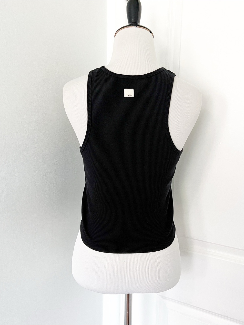 Vuori Black Ribbed Racerback Tank - Picture 3 of 4